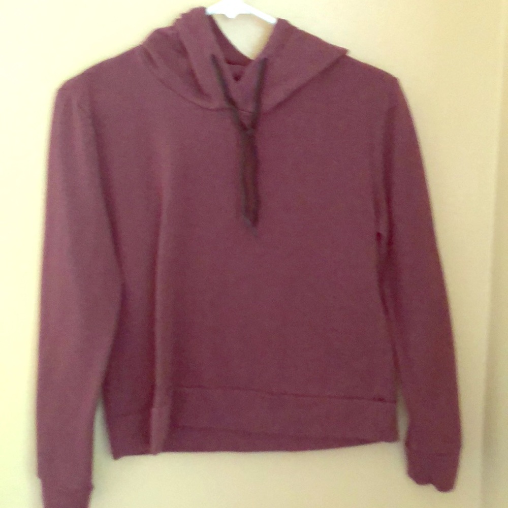 Hoodie no pockets